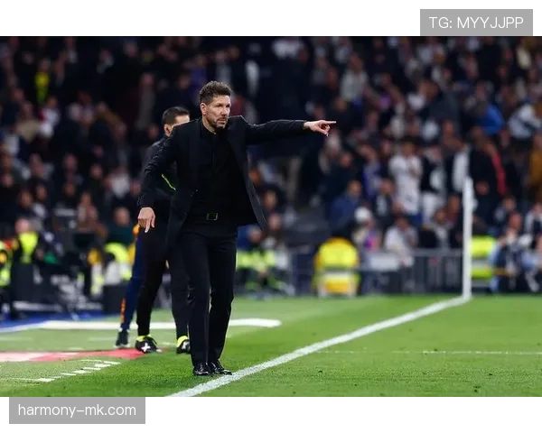 西蒙尼与哈维战术交锋：两种足球哲学的碰撞引领未来发展方向