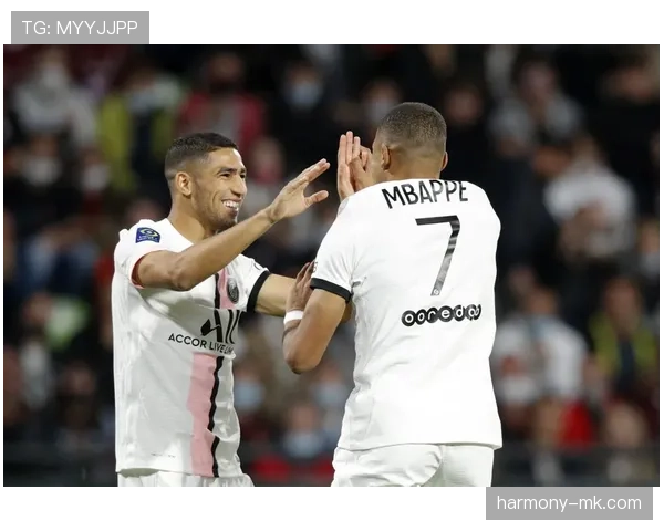 阿什拉夫加盟巴黎圣日耳曼，开启法甲新征程